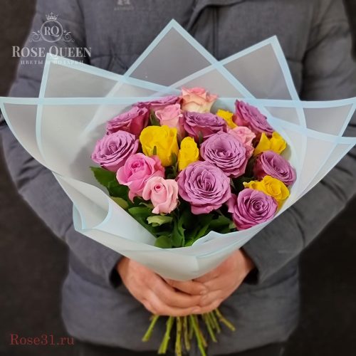 25 роз ассорти