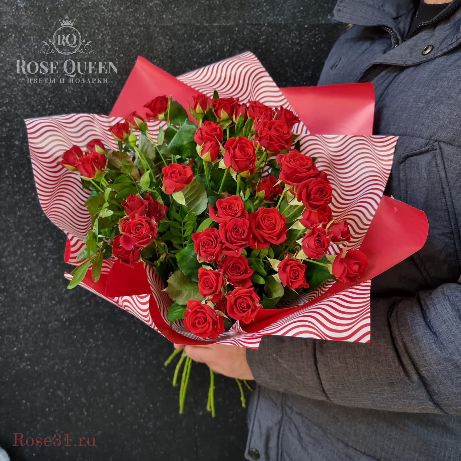 25 кустовых красных роз — изображение 2